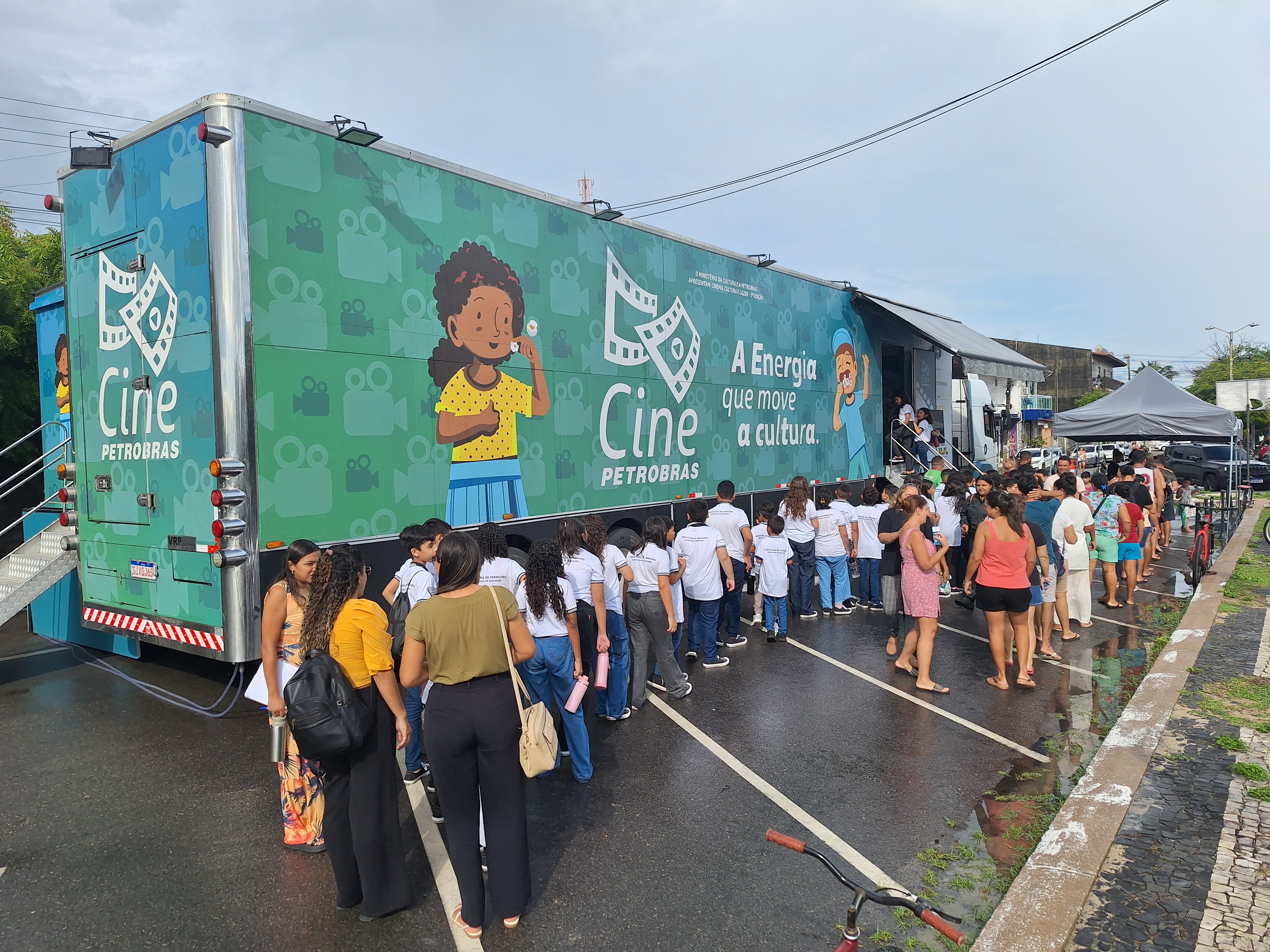 Carreta do projeto Cine Petrobras 2026